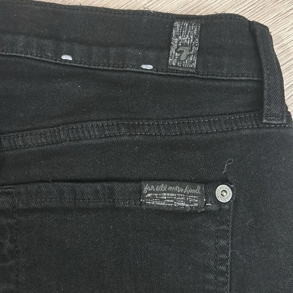 7 For All Mankind's Women's Skinny Jeans - Size 29